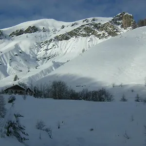 https://chalet-lou-bella-vista.fr-provencehotel.com